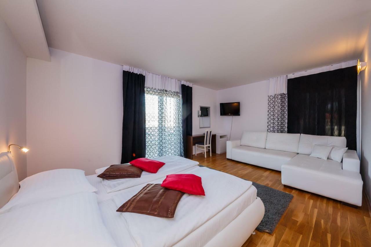 Villa Sveti Kriz 特罗吉尔 外观 照片