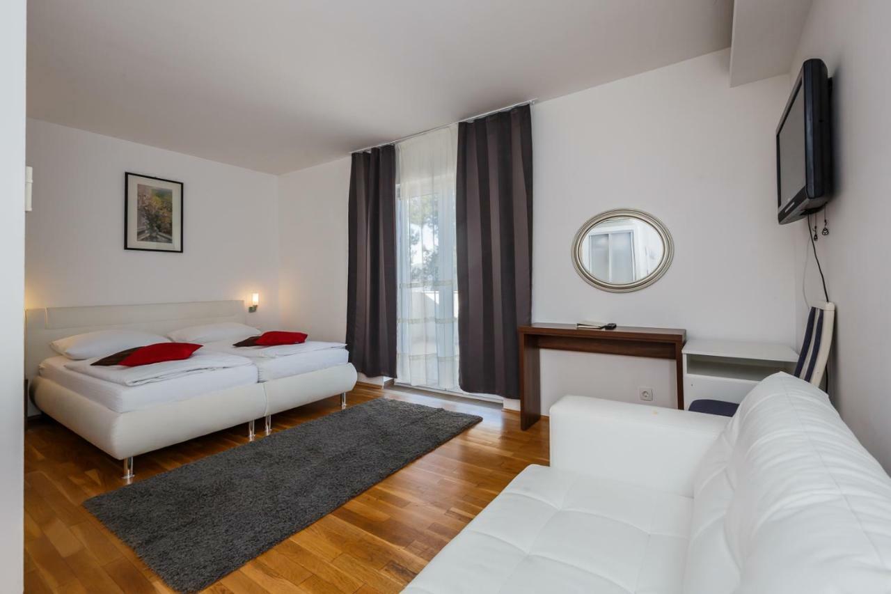 Villa Sveti Kriz 特罗吉尔 外观 照片